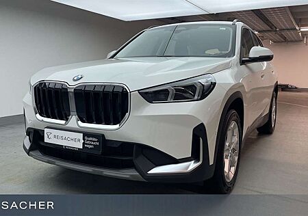 BMW X1 xDrive23i A Navi PA RFK adaptLED Keyless FLA