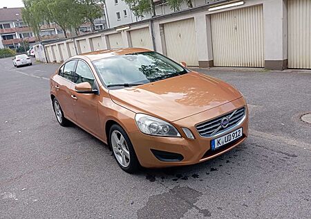 Volvo S60 205 PS D5 Geartronic Summum