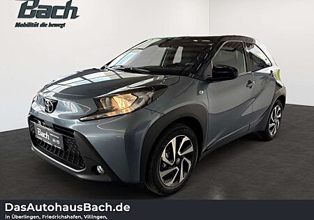 Toyota Aygo (X) 1.0 l Teamplayer 5 M/T