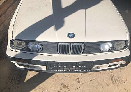 BMW 320i 320