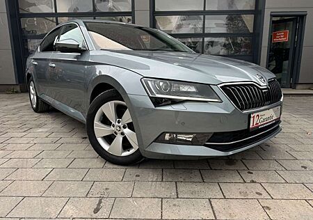 Skoda Superb Lim. Style *1. Hand*