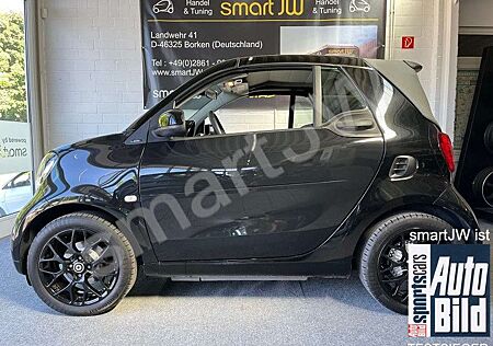 Smart ForTwo Cabrio Tailor Made 109/ 122 PS Leder Navi Kamera