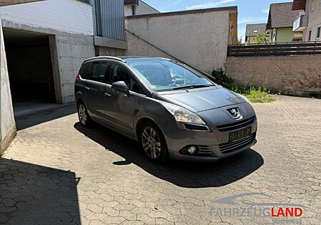 Peugeot 5008 Allure 2.0 HDi 7 Sitzer Klimaautomatik Sitzheizung