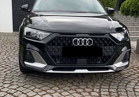 Audi A1 citycarver mit umfangreicher Ausstattung