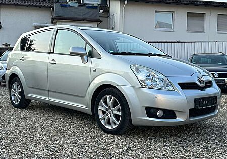 Toyota Corolla Verso 2.2 D-4D Sol 1Hand Klima PDC Alu. 6-Gänge
