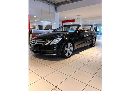 Mercedes-Benz E 200 -Kl. Cabrio neue Steuerkette
