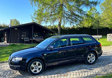 Audi A4 Avant 2.0 TDI 140PS,6Gang,TÜV,107tkm!!!