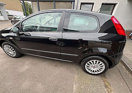 Fiat Grande Punto 3-Türer 1.2 8V Active