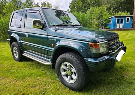 Mitsubishi Pajero 3500 V6 24V American Dream Nur 83 Tkm-3Tür-Klim