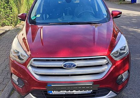 Ford Kuga 1.5 EcoBoost 2x4 Titanium