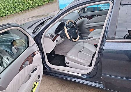 Mercedes-Benz E 200 CDI Classic