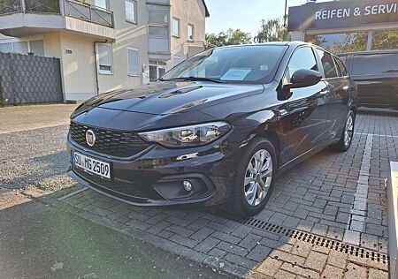 Fiat Tipo Street