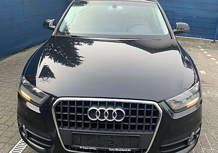 Audi Q3 2.0 TDI,Lederausstattung,Panoramadach,Alu…