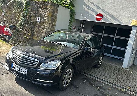 Mercedes-Benz C 180 BlueEFFICIENCY