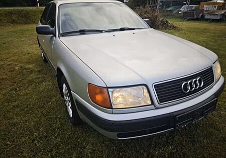Audi 100 2.3 E
