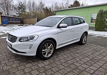 Volvo XC 60 XC60 Summum AWD Navi Leder Panorama