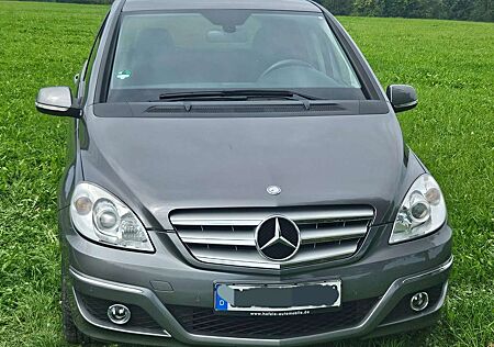 Mercedes-Benz B 180 BlueEFFICIENCY
