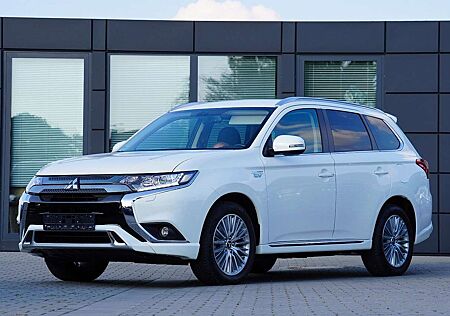 Mitsubishi Outlander PHEV Spirit 4WD MIT WERKSGARANTIE
