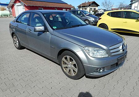 Mercedes-Benz C 180 Kompressor AHK TÜV 02/2026