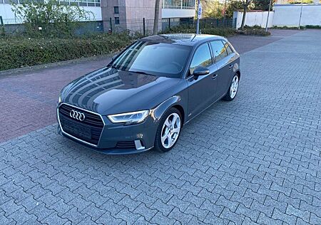 Audi A3 1.6 TDI S tronic Sportback/ 18" Alu