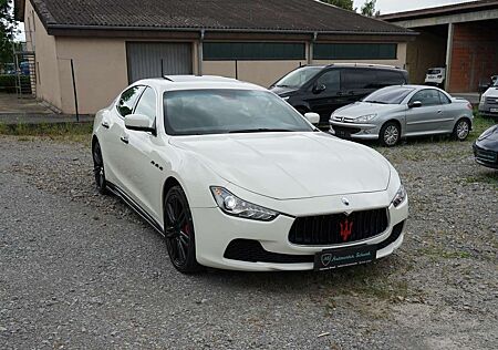 Maserati Ghibli Automatik S-SPORT AGA-KEYLESS-RKAMERA-TEMPOMAT-LED