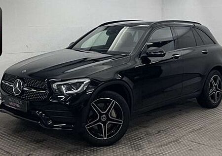 Mercedes-Benz GLC 300 de 4M AMG NIGHT PANO+AHK+AIRBODY+MASSAGE