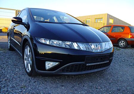 Honda Civic 1.8i-VTEC Sport/1.Hand/Kliamautomatik/EURO 4...