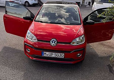 VW Up Volkswagen ! TSI (BlueMotion Technology) sound