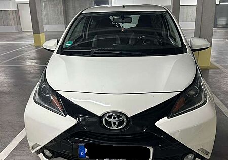 Toyota Aygo (X)