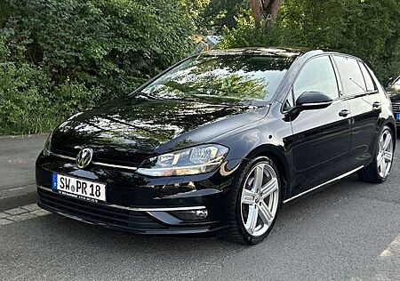 VW Golf Volkswagen 1.6 TDI Sound