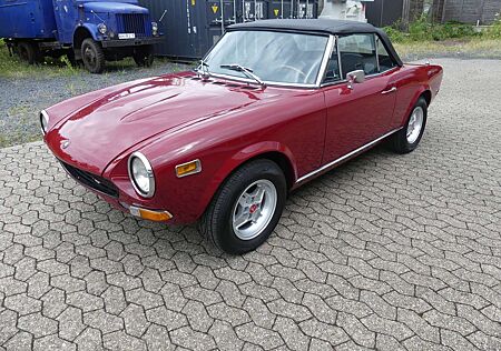 Fiat 124 Spider