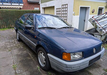 VW Passat Volkswagen 1.8 CL