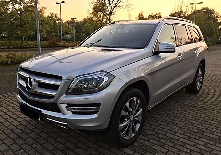 Mercedes-Benz GL 350 BlueTEC 4Matic 7G-TRONIC