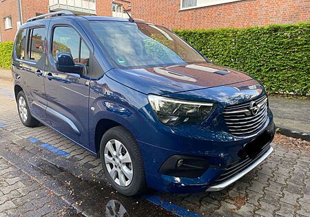 Opel Combo 1.2 T Innovation ~Pano~Navi~360~15 tkm