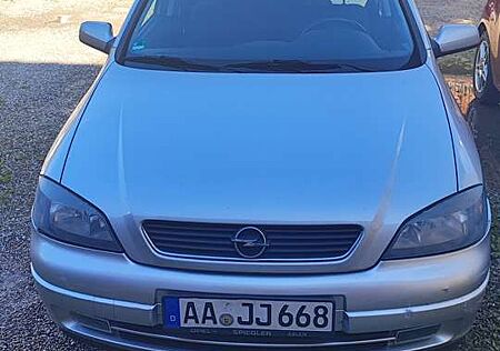 Opel Astra 1.6 Njoy
