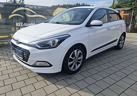 Hyundai i20 blue Passion / TÜV 12/25 / TOP