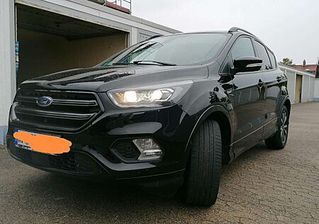 Ford Kuga 1.5 EcoBoost 2x4 ST-Line