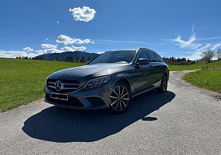 Mercedes-Benz C 220 C 220dT 4M 9G MOPF/Sthz./AHK/8-Fach