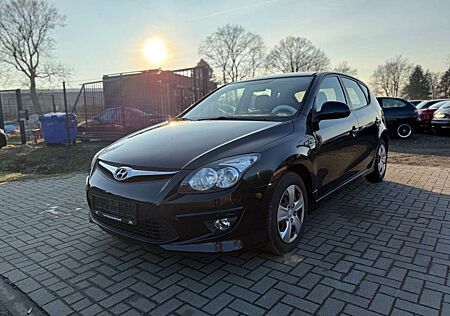 Hyundai i30 FIFA WM Edition TÜV/KLIMAANLAGE/5 TÜREN