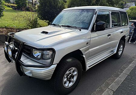Mitsubishi Pajero TD Classic 2500 /GEPFLEGT/ NUR 133 TKM