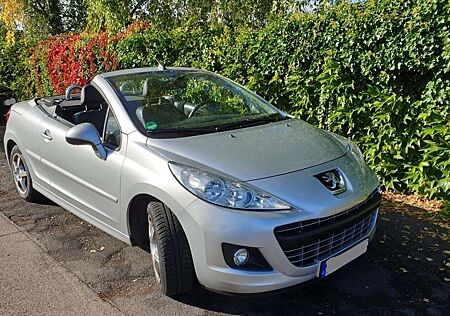 Peugeot 207 207CC Platinum 120 VTi Automatik