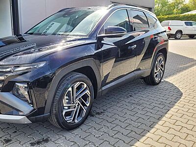 Hyundai TUCSON Shine*LED*Navi*Leder*HUD*PDach*PDC*Cam*19