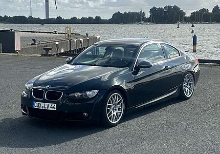 BMW 325i 325 Coupe Aut.