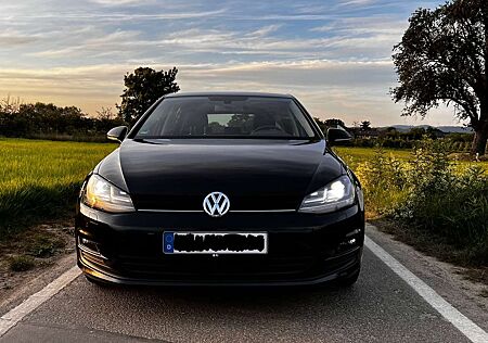 VW Golf Volkswagen 1.2 TSI BlueMotion Technology Cup