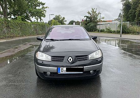 Renault Megane 1.6 aus 2 hand,VOLLAUSSTATTUNG,TÜV NEU