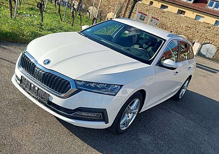 Skoda Octavia Combi 1.4 TSI iV DSG Ambition