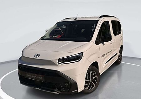 Toyota Pro Ace Proace City Verso 1.2 Turbo L1 Team Deutschland (E)