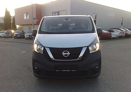 Nissan NV300