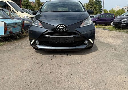 Toyota Aygo Aygo 5-Türer x-shift x-cite