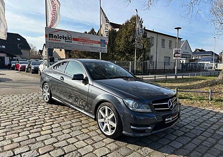 Mercedes-Benz C 250 CGI Coupe BlueEfficiency*Bi-Xenon*AMG-Line
